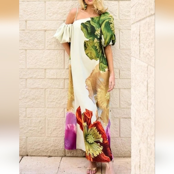 UOOZEE White Floral Flowy Beach Vacation Maxi Dress with Puff Sleeves - NWT - Picture 14 of 15